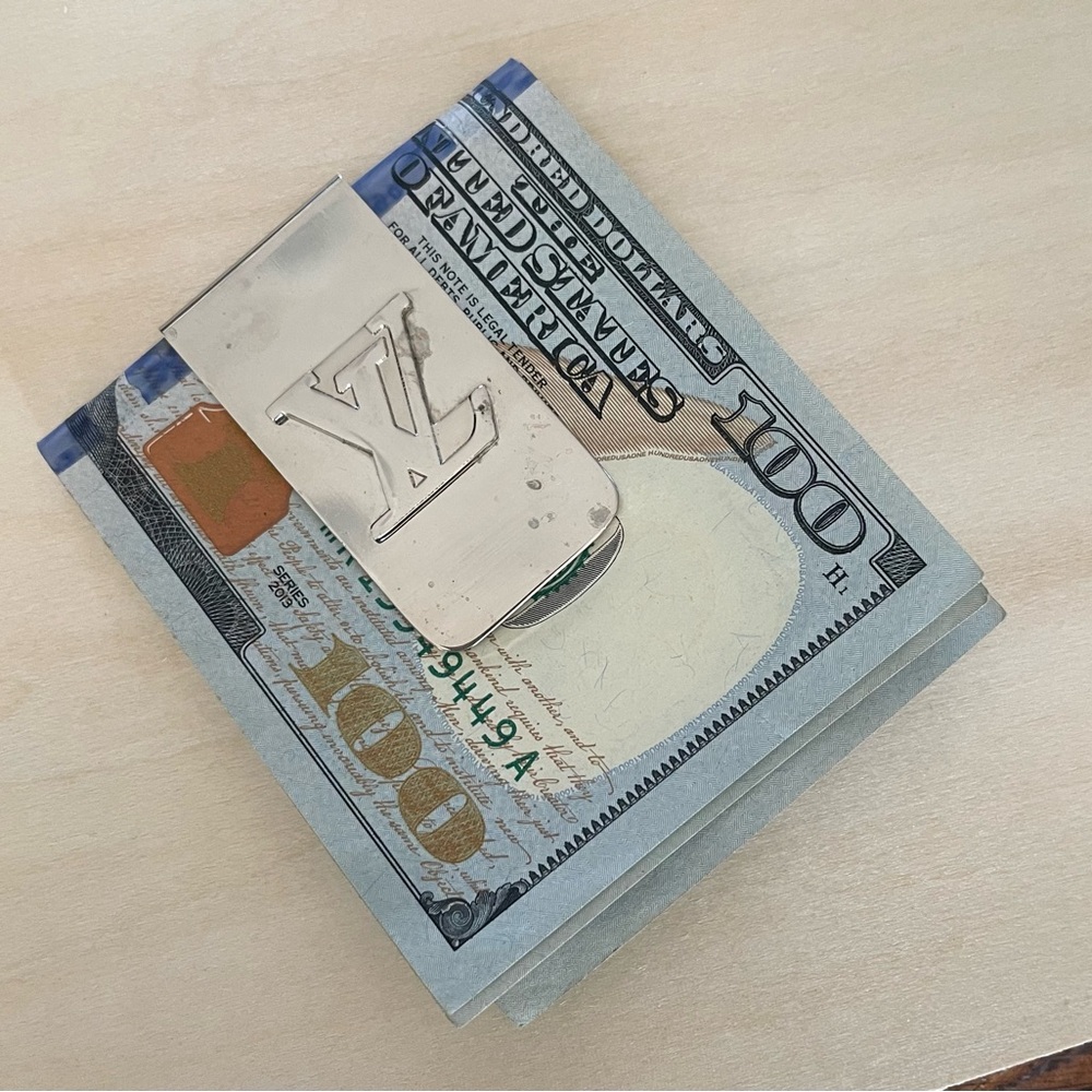 Louis Vuitton Silver Metal LV Emblem Money Clip